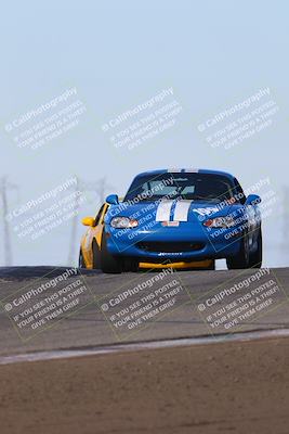 media/Oct-26-2025-CalClub SCCA (Sun) [[8ce1e69566]]/Group 5/Grapevine/
